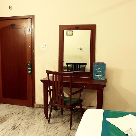 Oyo 1224 New Alipore Kalkutta Exterior foto